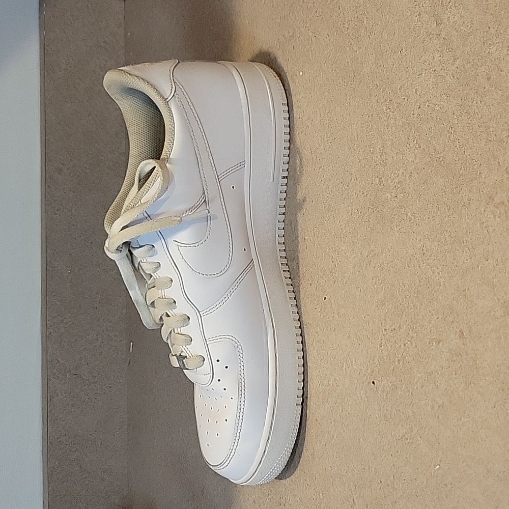 NIKE Air Force 1 Low ‘07 White Men’s Shoes Size 13 - Picture 4 of 9